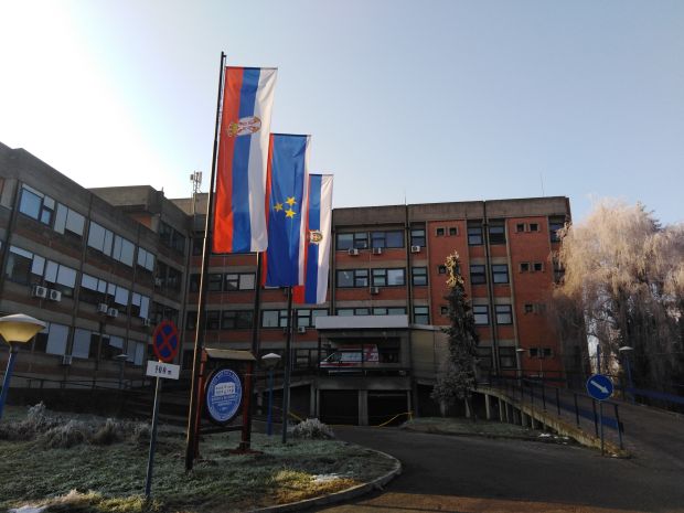 У Кикинди и Краљеву у болницама забрањене посете пацијентима 